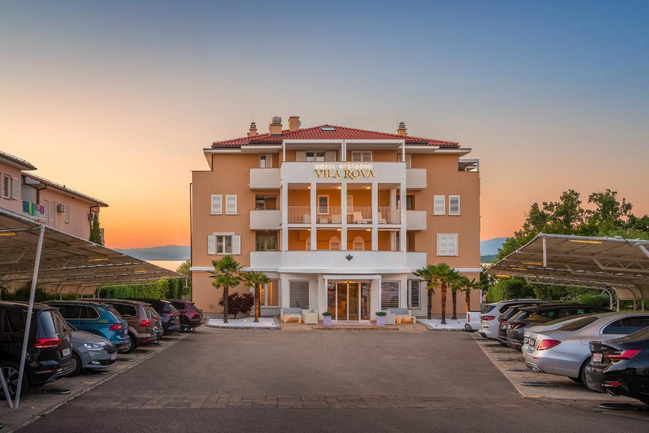 Hotel Vila Rova Малинска Экстерьер фото